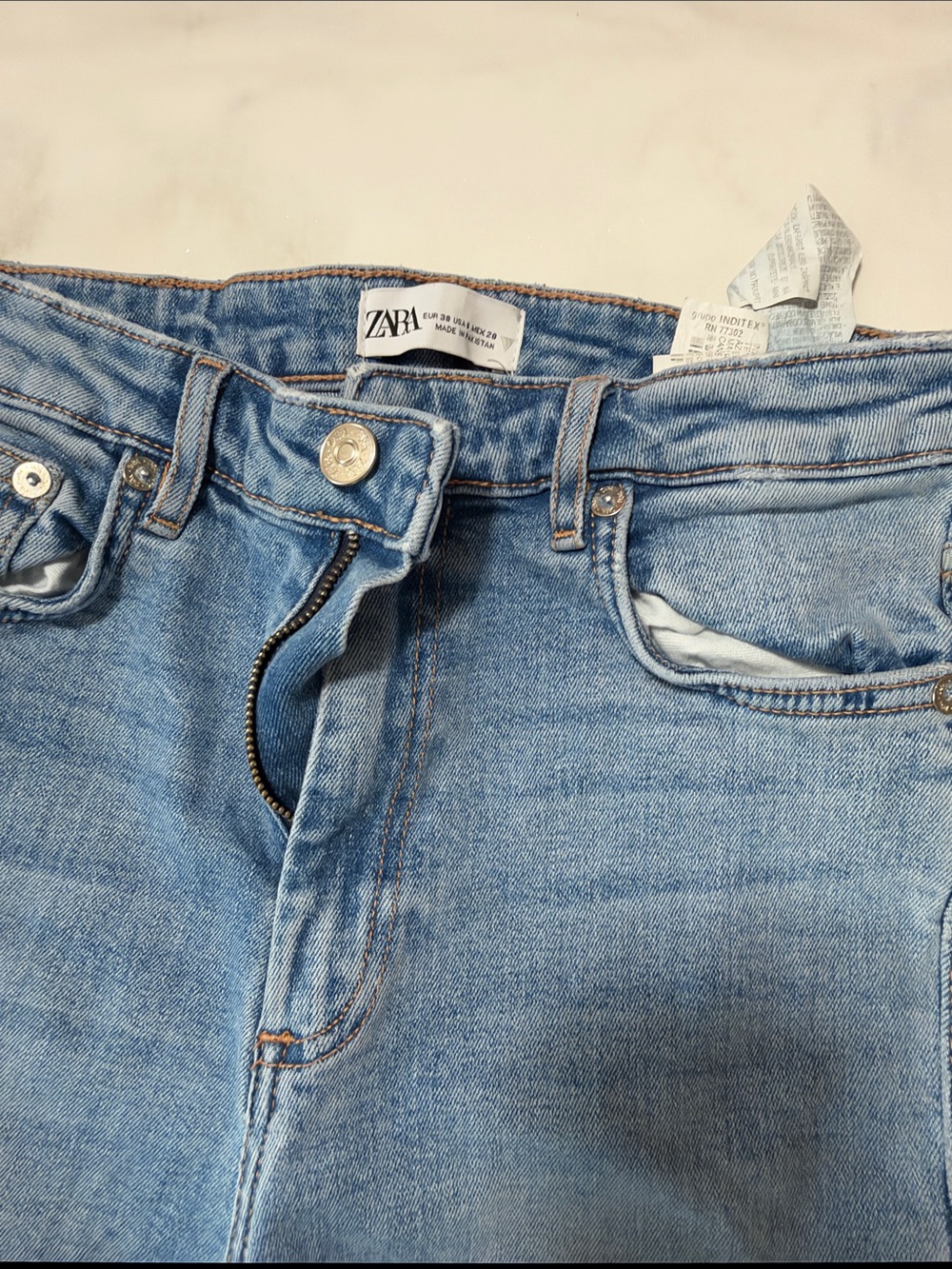 ZARA women's Light Blue Slim Straight Jeans